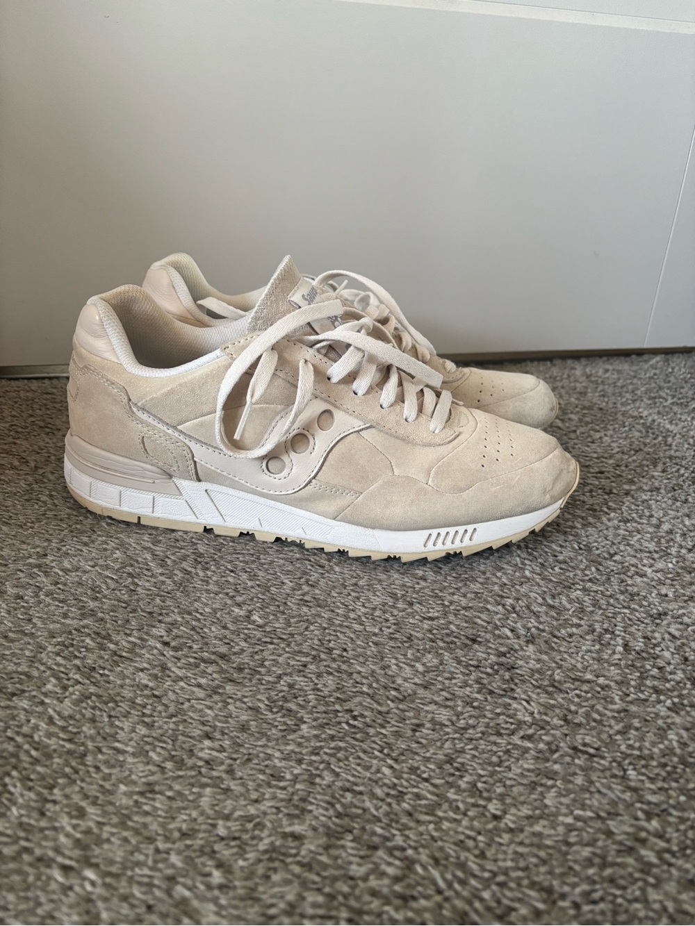 Saucony Light Beige Suede Low-Top Sneakers